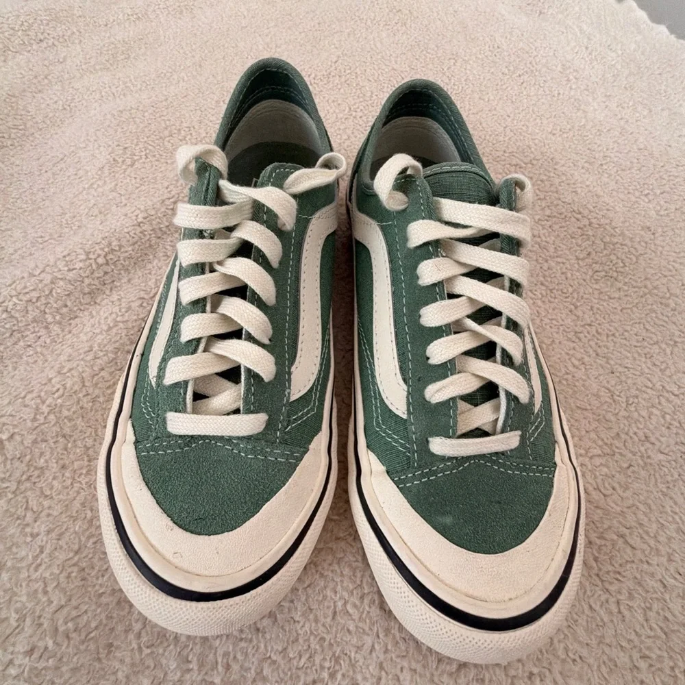 Vans Ultracush sneakers - women’s size 6.5 - Picture 1 of 6